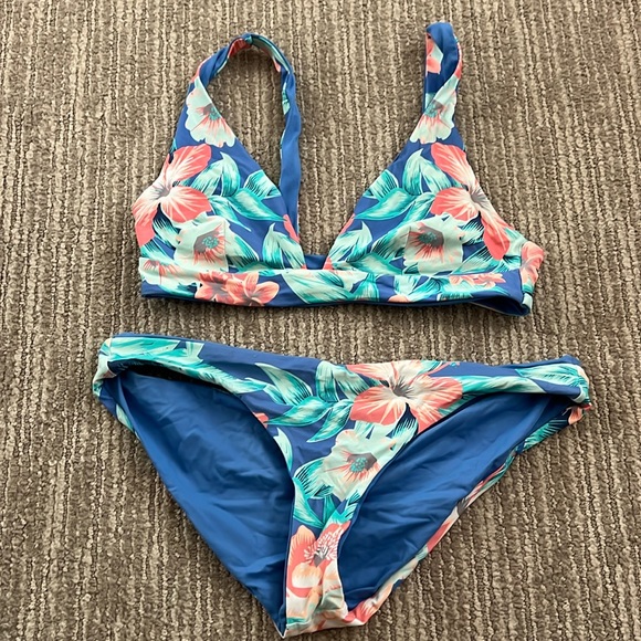 Rip curl size small reversible swim suit!!! - Picture 1 of 6